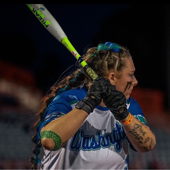 ⭐ about me/my closet ⭐ - Picture 15 of 16